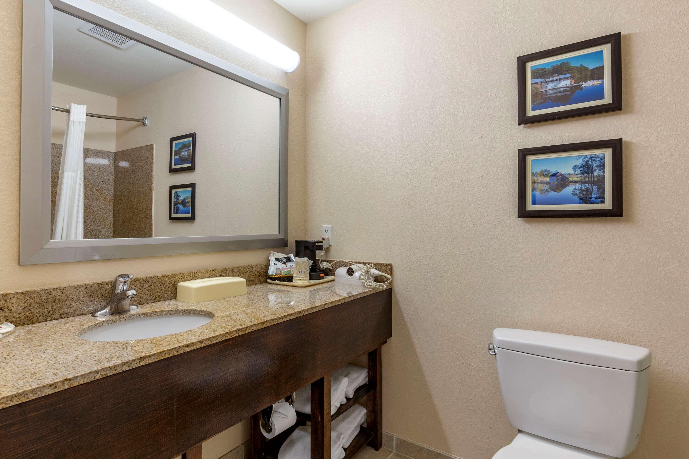Comfort Inn Smithfield Near I-95 מראה חיצוני תמונה