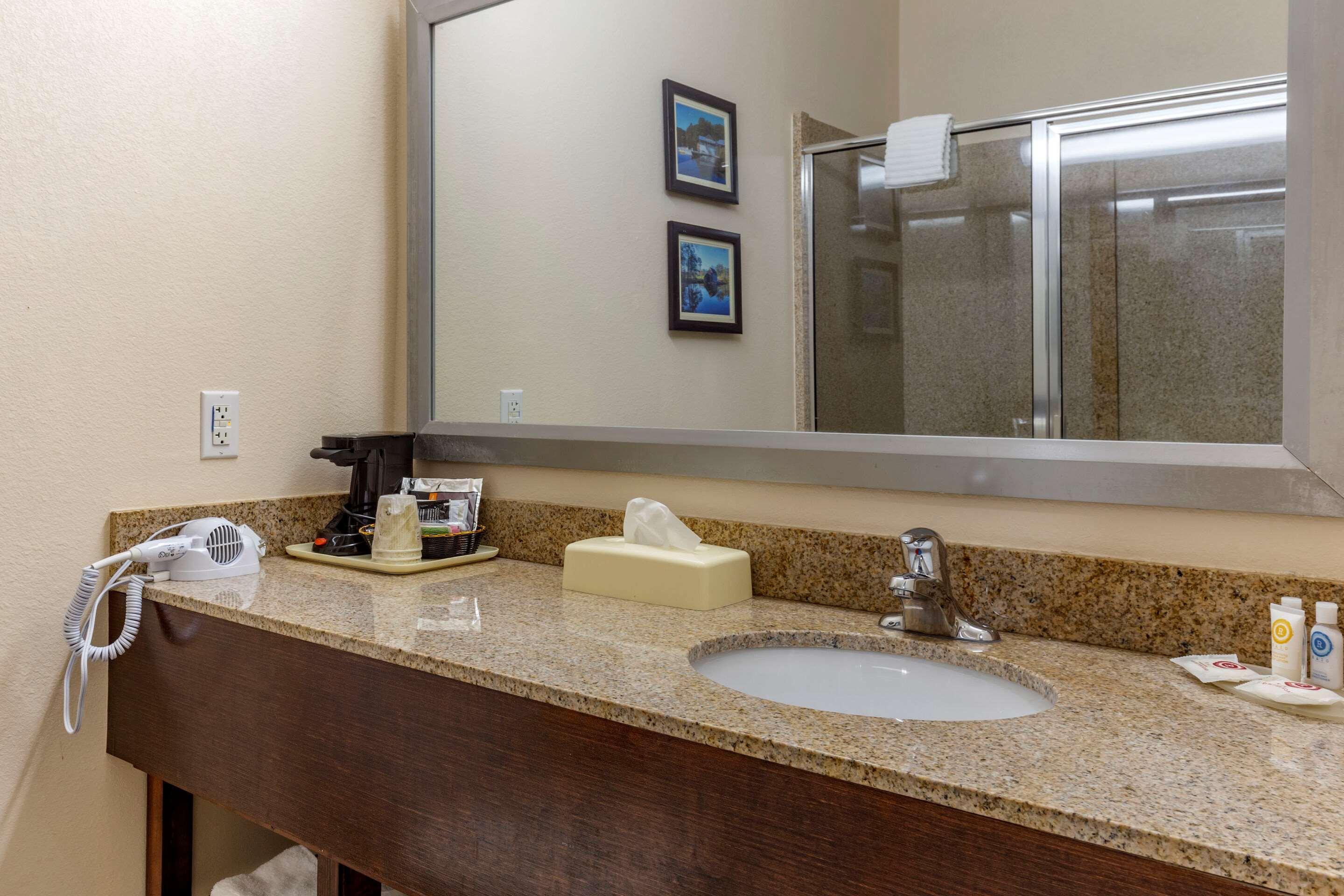 Comfort Inn Smithfield Near I-95 מראה חיצוני תמונה