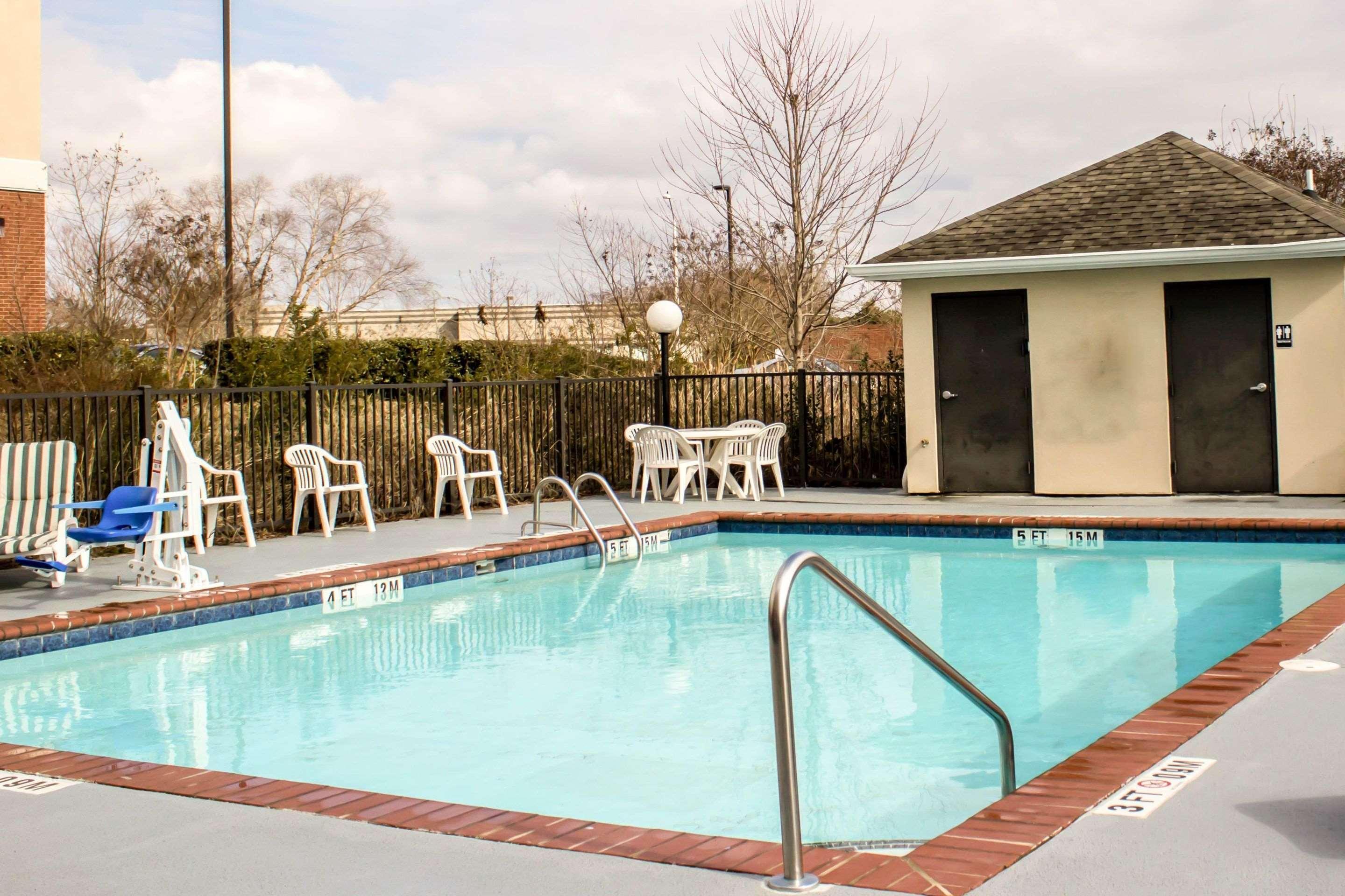 Comfort Inn Smithfield Near I-95 מראה חיצוני תמונה