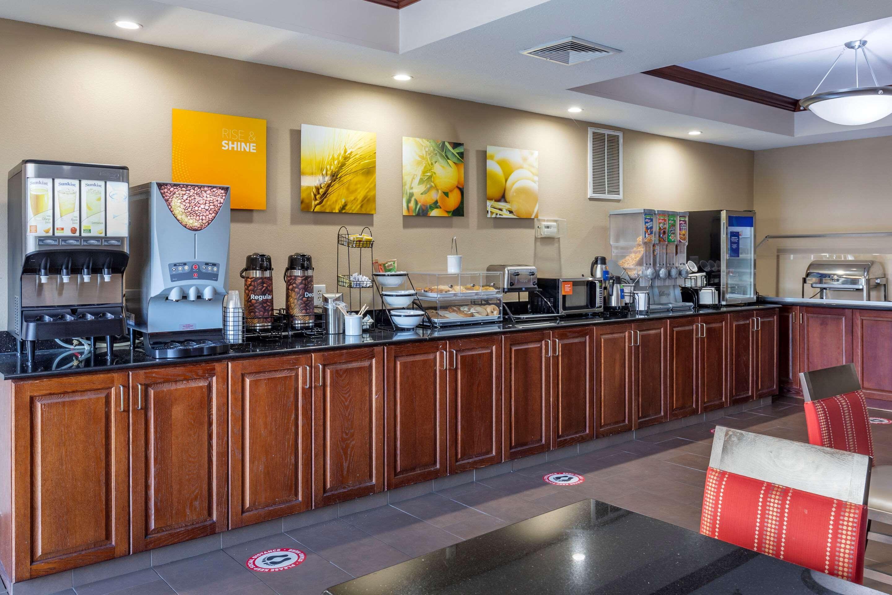 Comfort Inn Smithfield Near I-95 מראה חיצוני תמונה