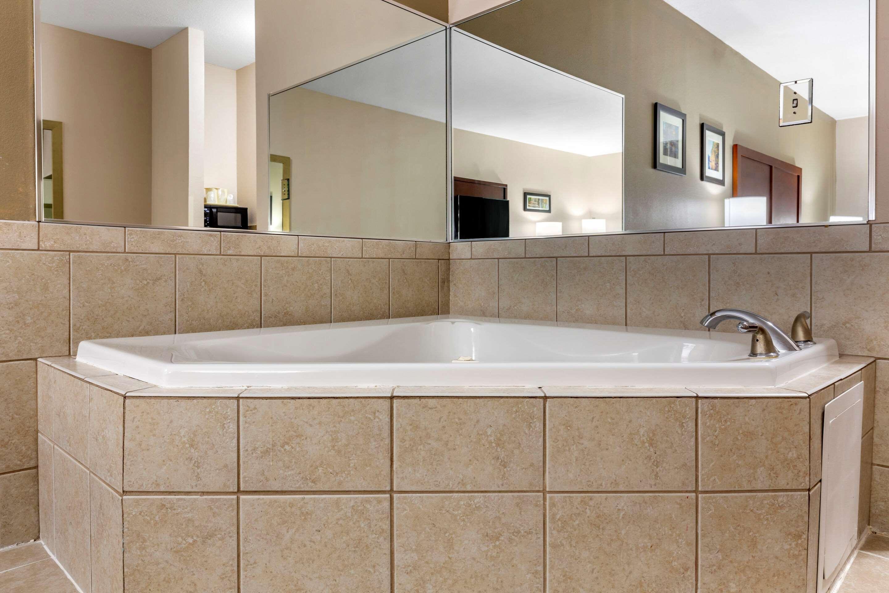 Comfort Inn Smithfield Near I-95 מראה חיצוני תמונה