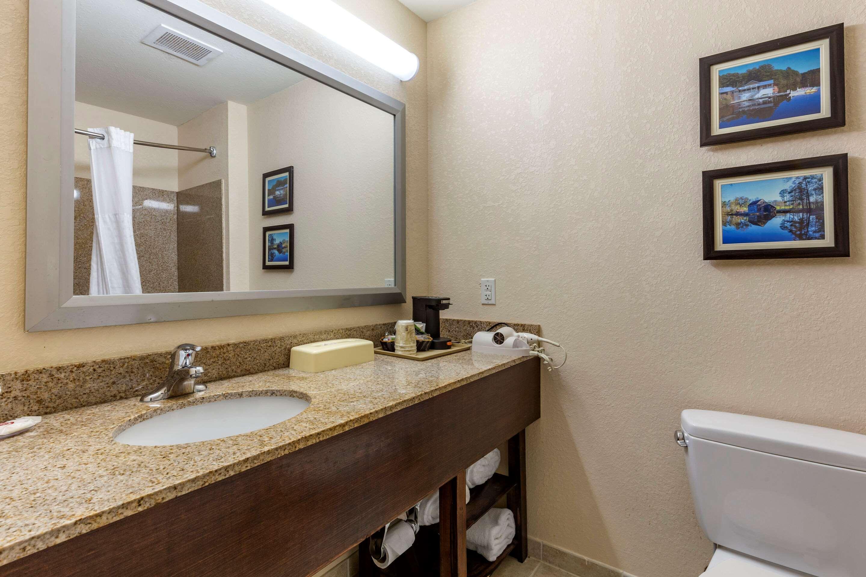 Comfort Inn Smithfield Near I-95 מראה חיצוני תמונה