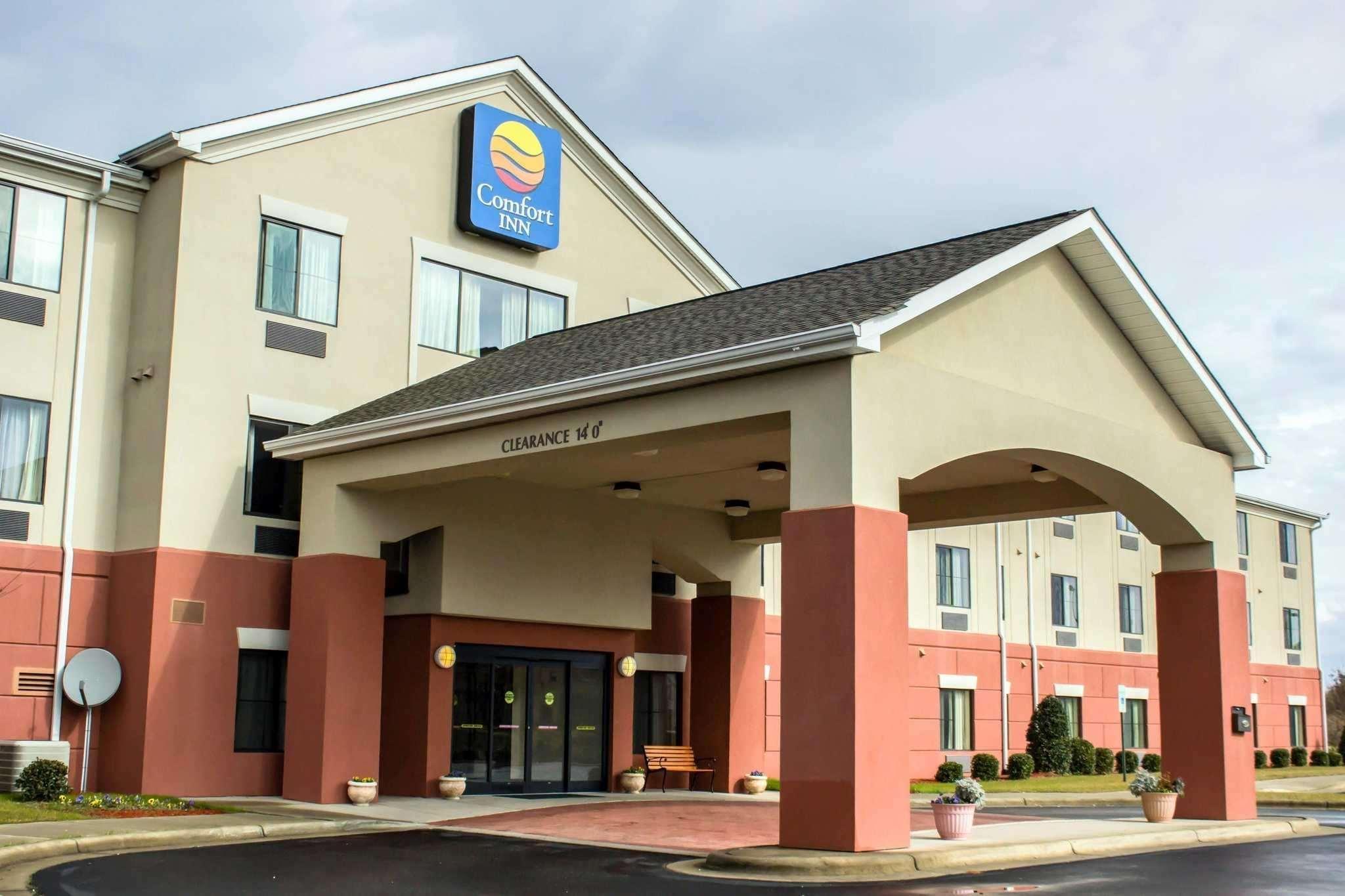 Comfort Inn Smithfield Near I-95 מראה חיצוני תמונה