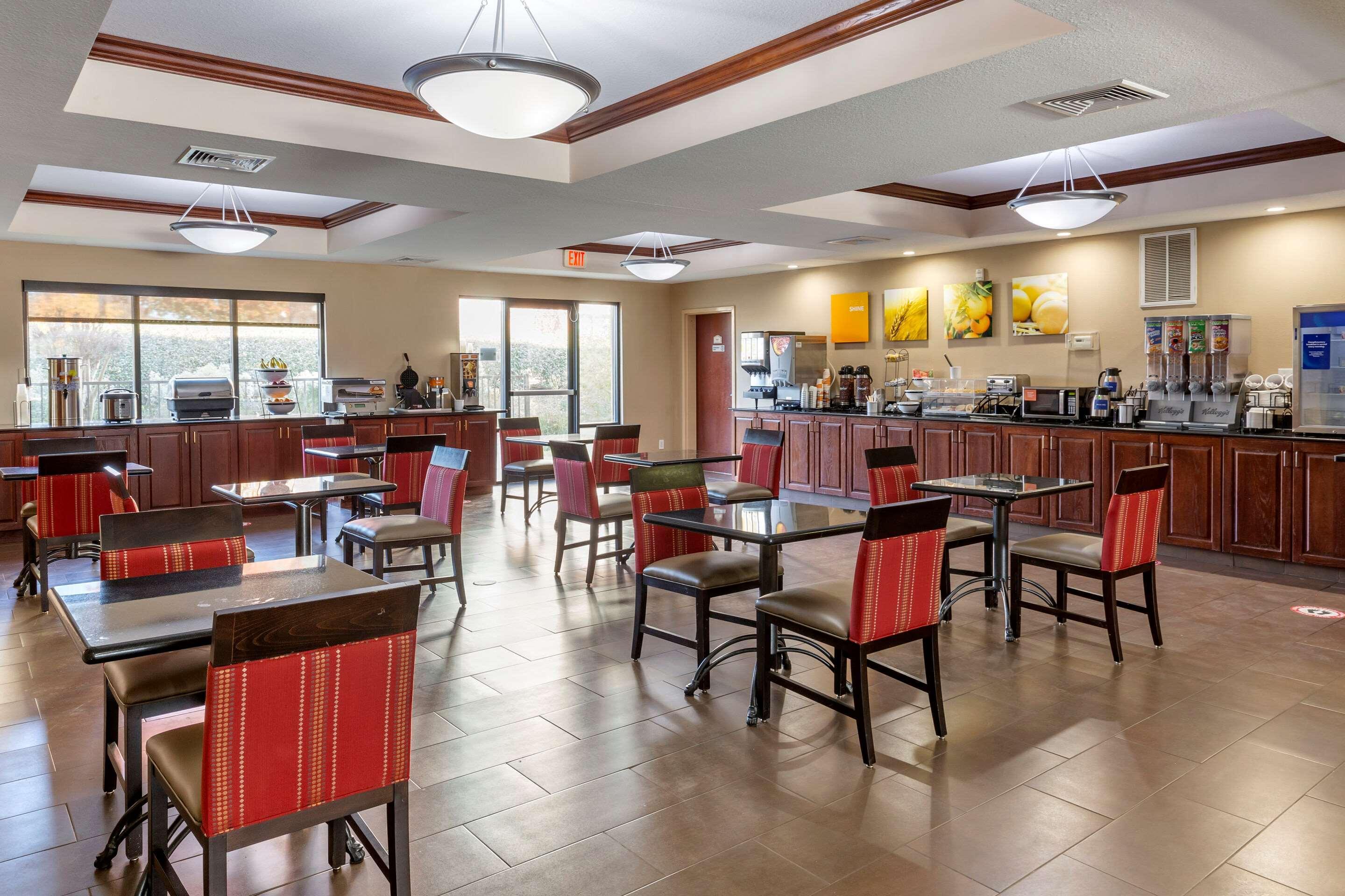 Comfort Inn Smithfield Near I-95 מראה חיצוני תמונה